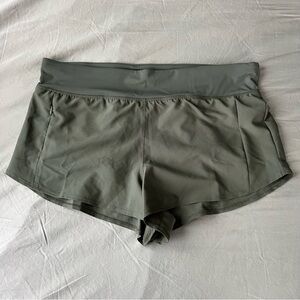 Title Nine shorts (L)